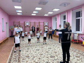 Мама и я со спортом друзья Мама и я со спортом друзья.